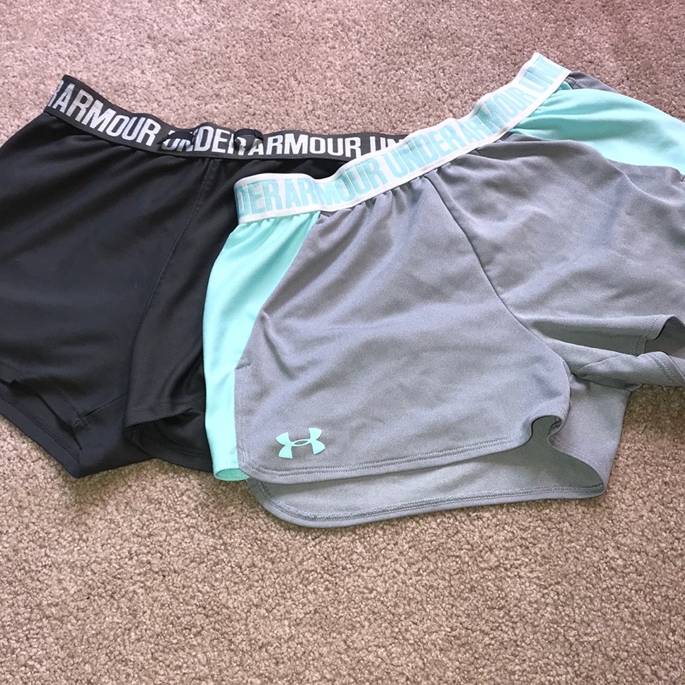 Two pairs of under armor shorts (package)